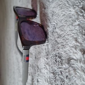 Gucci Sunglasses GG 0008s